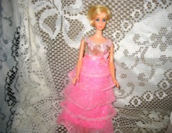1871 BARBIE ROMANTIC RUFFLES LONG HOT PINK DRESS,SPARKLE HEELS
